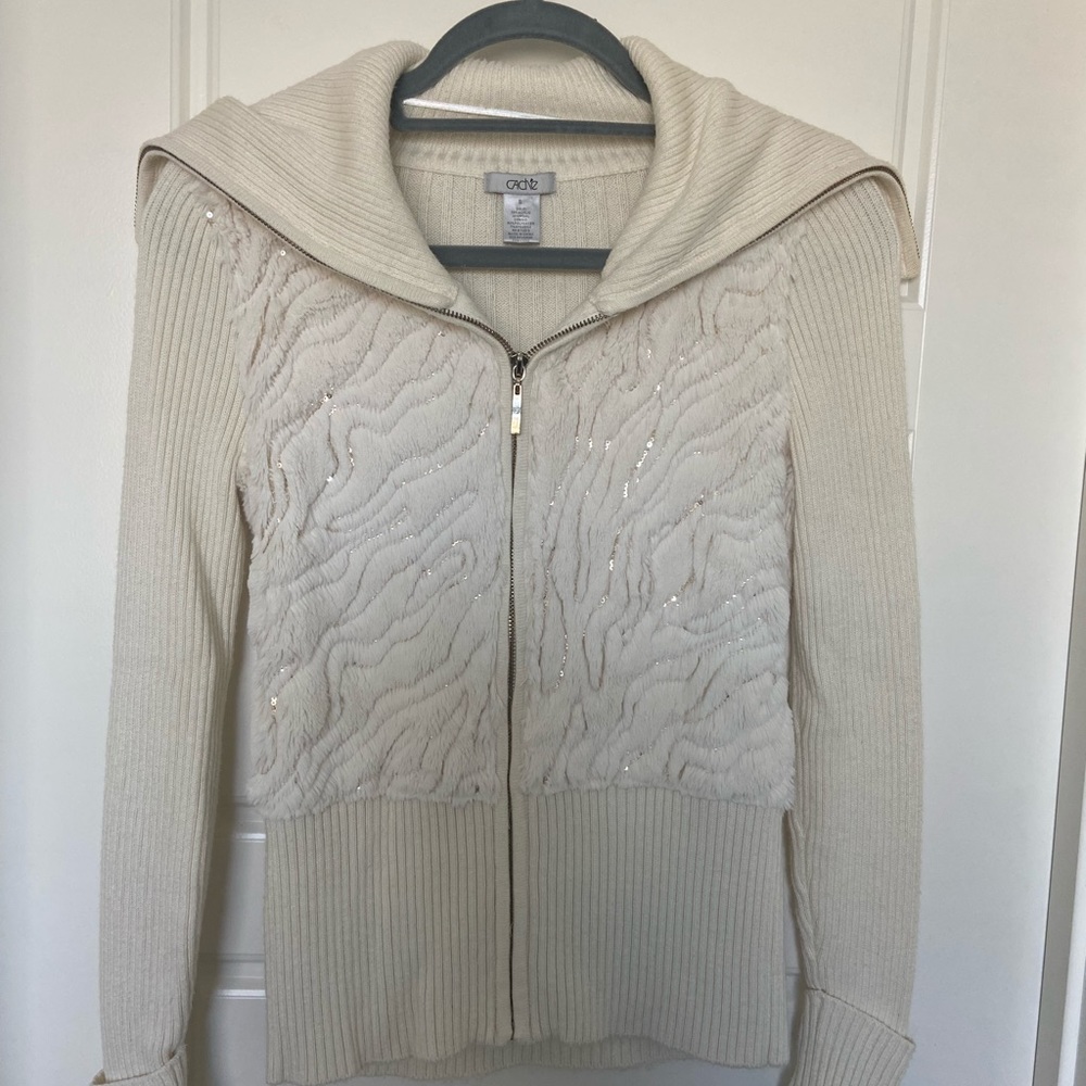 Cache front zipper sweater.